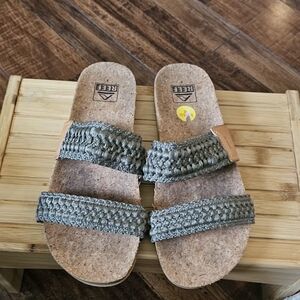 Reef Women's Sandals with Gray Straps